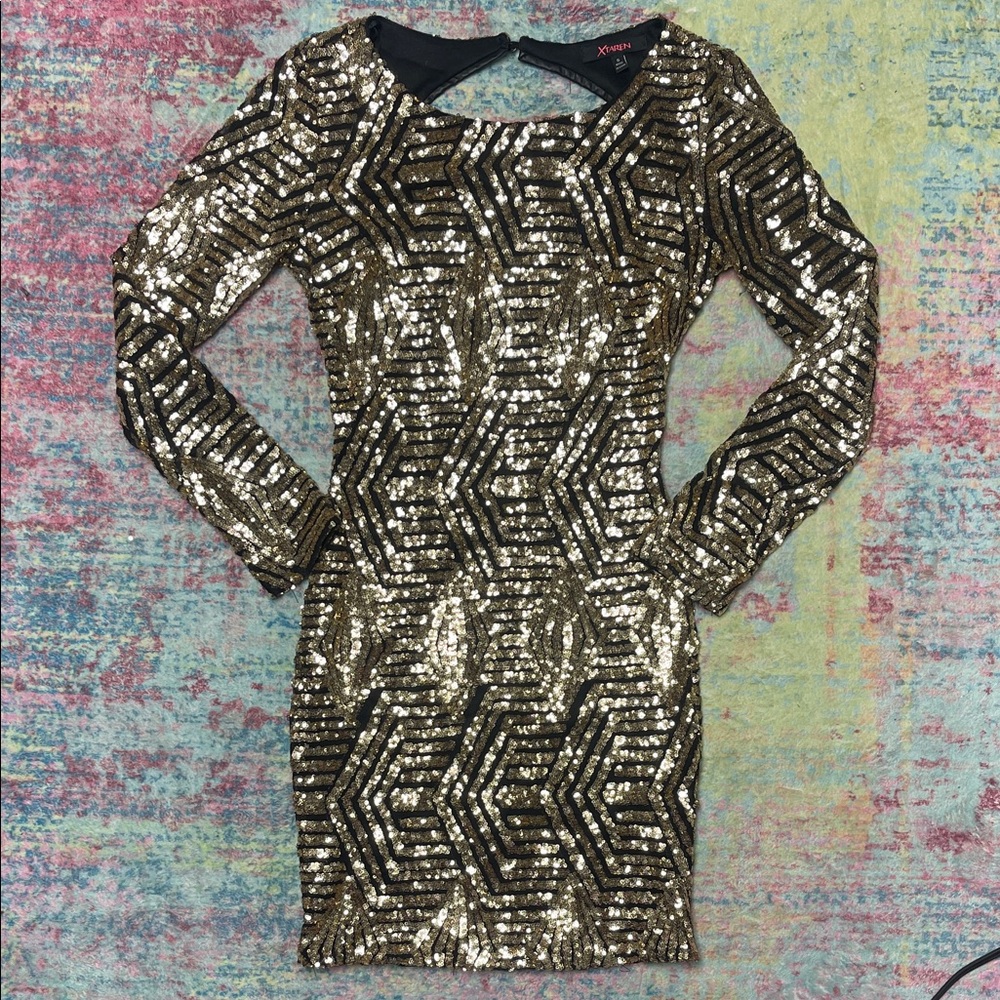 Xtaren Gold Sequin Long-Sleeve Bodycon Dress